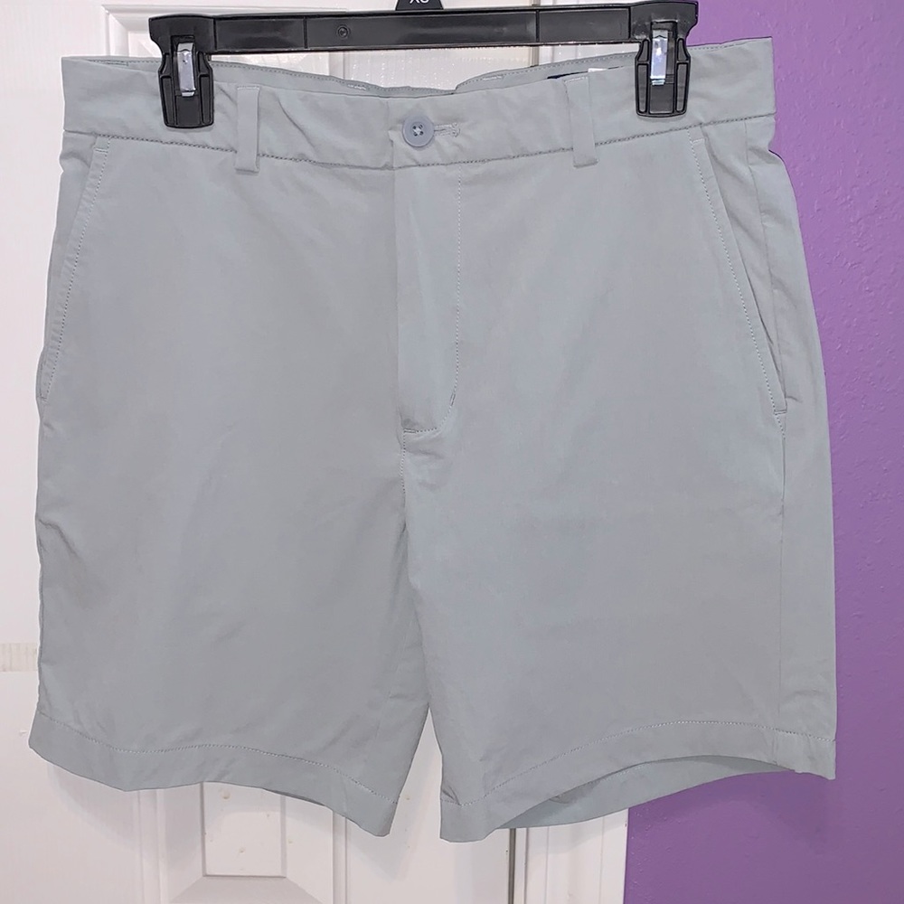 Vineyard Vines Men Performance Shorts  🩳